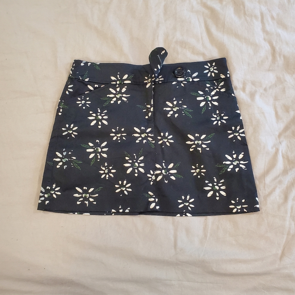 Cute flower skirt